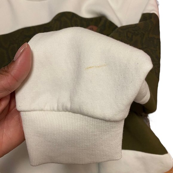 Indigo Jeancode Men's Olive Green Color Block Sweatshirt Hoodie - Picture 12 of 13